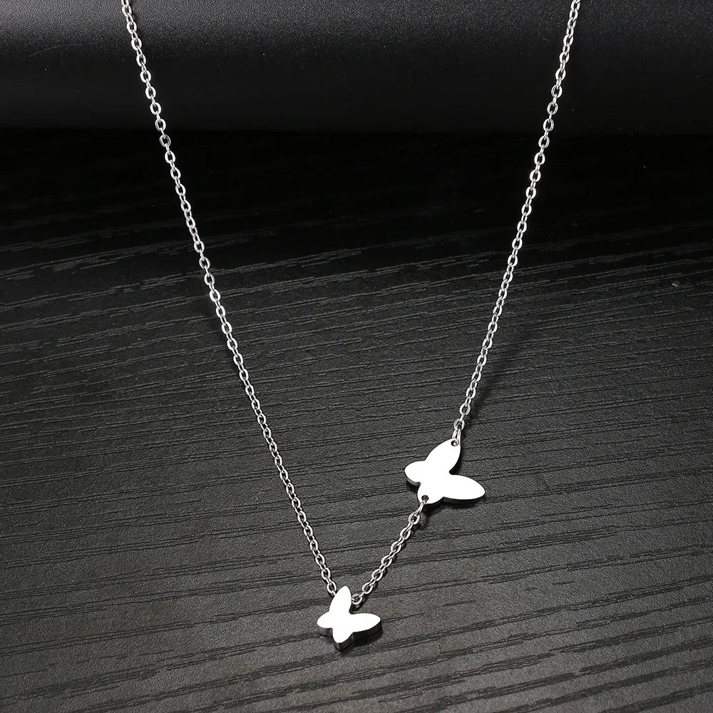 Stainless Steel Butterfly Pendant Sweet Temperamental All-match Niche Design Necklace Product information: Treatment Process: Electroplating Color: gold, steel Pendant material: titanium steel Chain style: O-shaped chain Material: Stainless steel Purity: