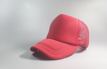 Blank Logo Mesh Baseball Hat Product information: Product Category: Baseball Cap Applicable gender: neutral/male and female Material: Polyester Style: Korean Size Information: Size: Adjustable Note: 1. Asian sizes are 1 to 2 sizes smaller than European an