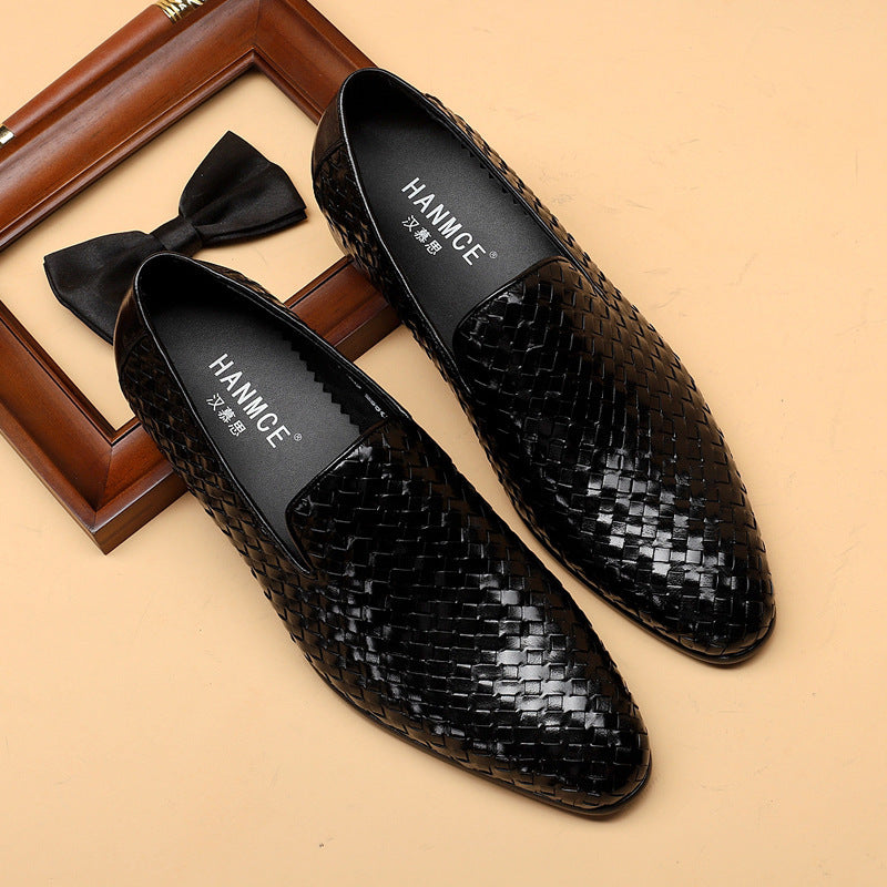 Cowhide Woven Leather Shoes Men's Footwear Business Product information: Upper material: Cowhide Sole Material: Rubber Applicable gender: Male Toe shape: Leather toe cap Upper height: Low Function: Breathable, wear-resistant Image: Business Color: Black,