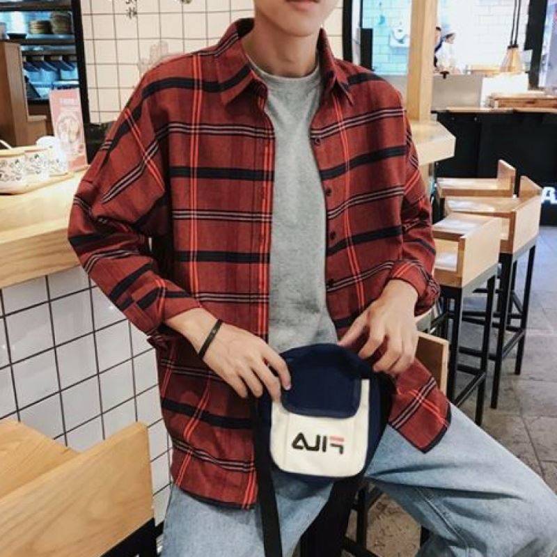 Loose men's plaid shirt Collar type: pointed collar Sleeve length: long sleeve Pattern: Plaid Thickness: thickening Fabric Name: other Main fabric composition: polyvinyl alcohol fiber (vinylon) Content of main fabric composition: 72.4 (%) Loose men's plai