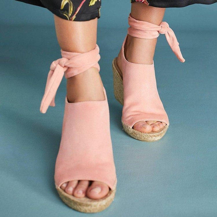 New Style Ankle Strap Wedge Heel Fish Mouth Fashion Woven Women's Shoes Product information Upper material: matte Sole Material: Rubber Toe shape: fish mouth Heel height: high heel (6-8CM) Upper height: high Color: black, khaki, pink Size Information Size
