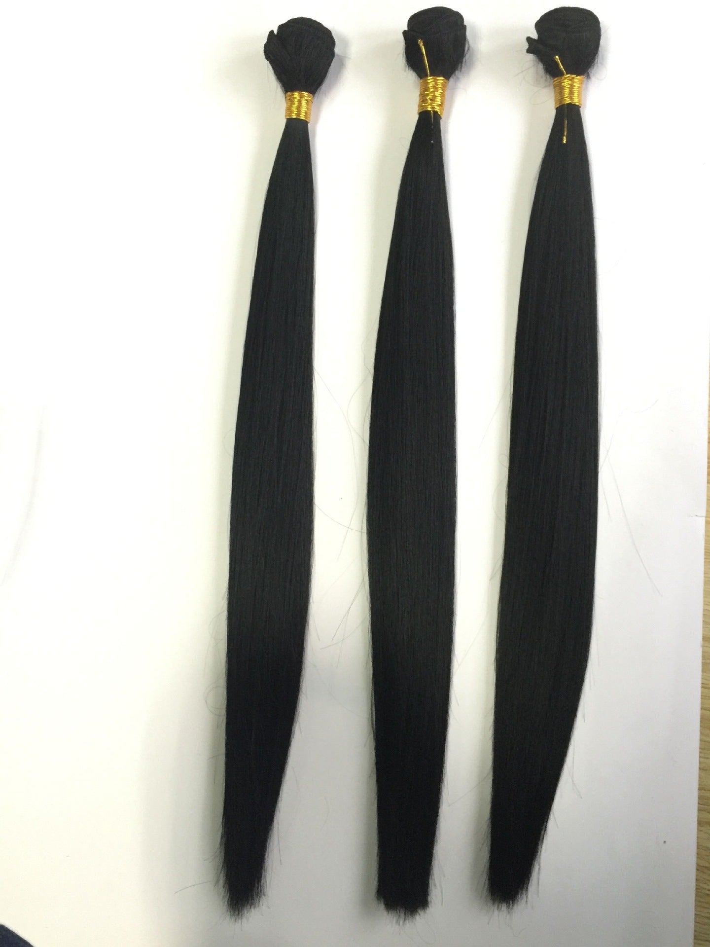Brazilian Human Hair Straight Brazilian Human Hair Straight Popular In Europe And America Product information: Brand: Xuchang Taishun Wig Brand Type: Domestic Brand Style: Natural Model: straight straight foaming hair weave Applicable people: Ms. Processi