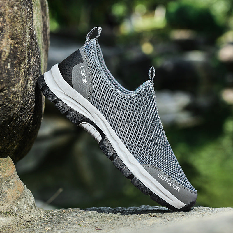 Breathable Hollow Fashion Slip-on Lazy Shoes Product Information: Product Category: Lazy shoes Opening depth: Shallow mouth (below 7cm) Applicable age group: Youth (18-40 years old) Suitable season: Summer, spring, autumn Popular elements: Hollow Place of