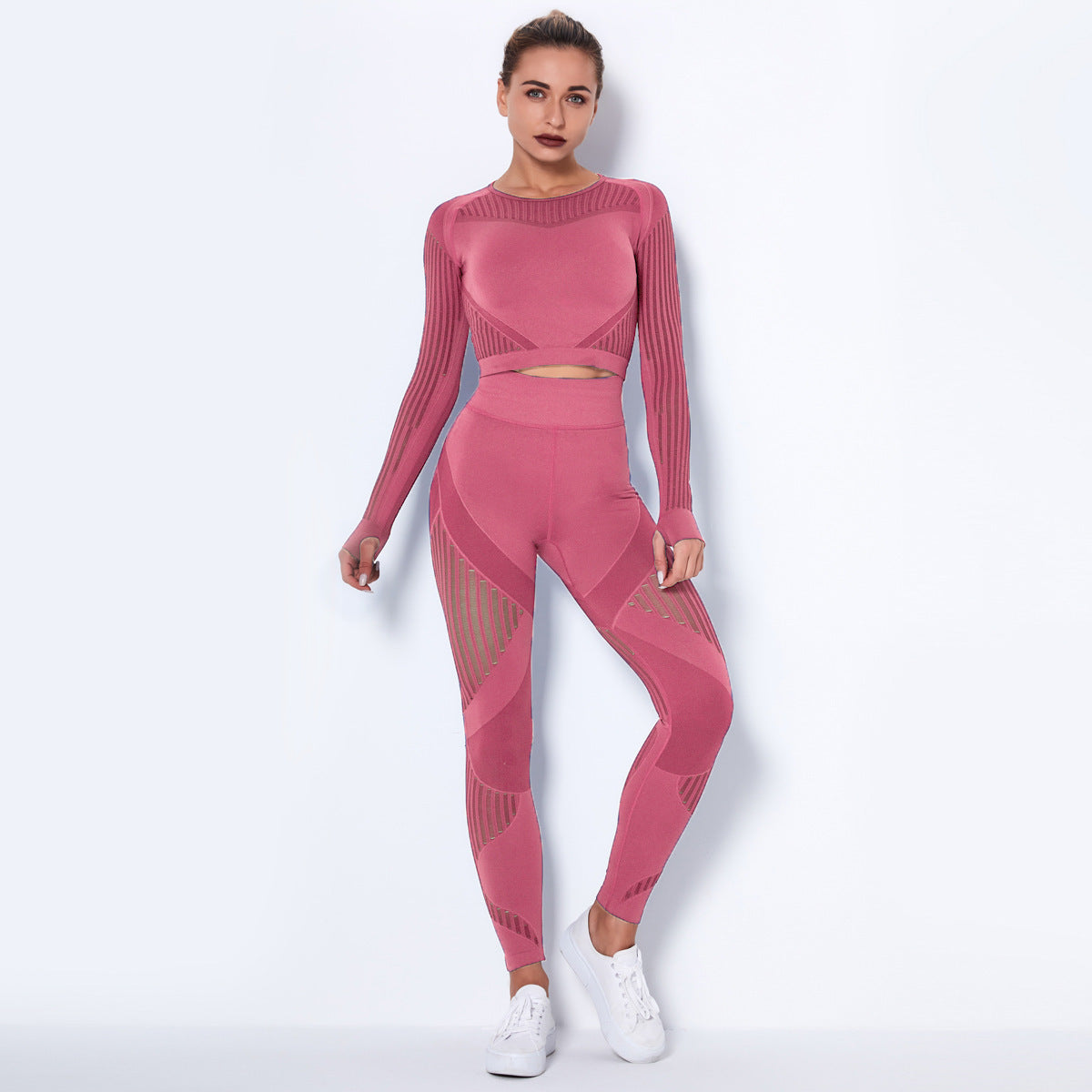 Seamless Knitted Absorbent Yoga Long-Sleeved Suit Yoga Wearsuit Product Information: Product Category: Suit Function: Breathable Brand: Ethkafi Applicable gender: Female Pattern: Stripe Error range: 1~2cm Suitable season: Summer, winter, spring, autumn Wh