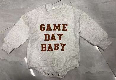 Children's Letter Printing Jumpsuit Product information: Thickness: ordinary Fabric name: Cotton Color: Granny Grey Main fabric composition: Cotton Suitable height: 60cm,70cm,80cm,90cm Sleeve length: long sleeve Note: 1. Asian sizes are 1 to 2 sizes small