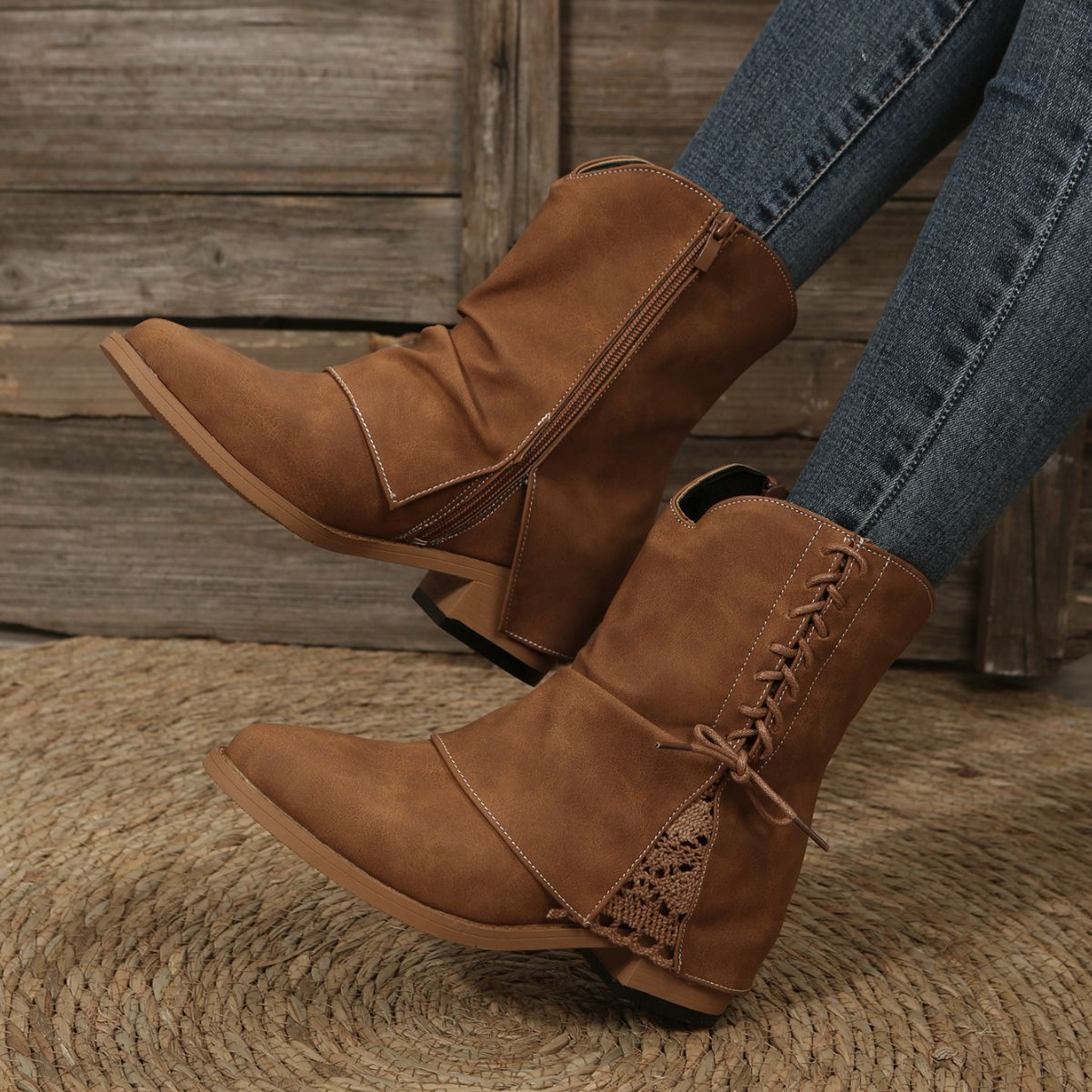 Women's Low-cut Round Head Dr Martens Boots Product information: Lining material: imitation leather Color: light brown Heel height: low heel (1-3CM) Heel shape: short stout heel Size: 37, 38, 39, 40, 41, 42 Sole craft: Adhesive Sole material: rubber Popul