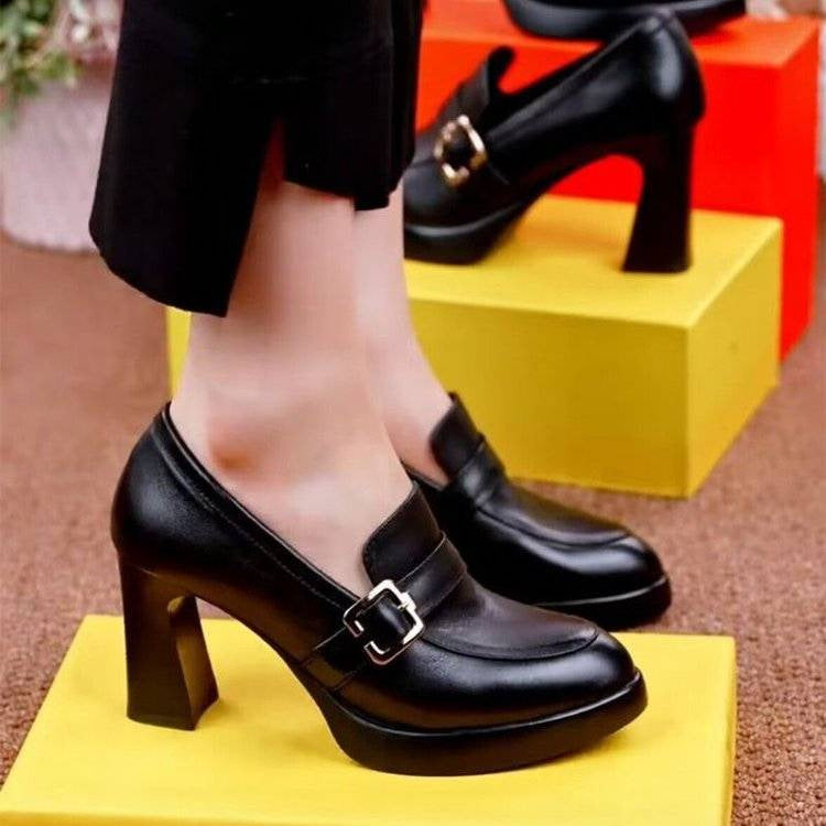 Thick Soled Thick Heels Fashion Shoes Deep Cut Women's Leather Shoes Product information: Pattern: solid color Lining material: imitation leather Applicable sports: Universal Color: black, red Upper height: low top Heel height: high heels (6-8CM) Heel sha