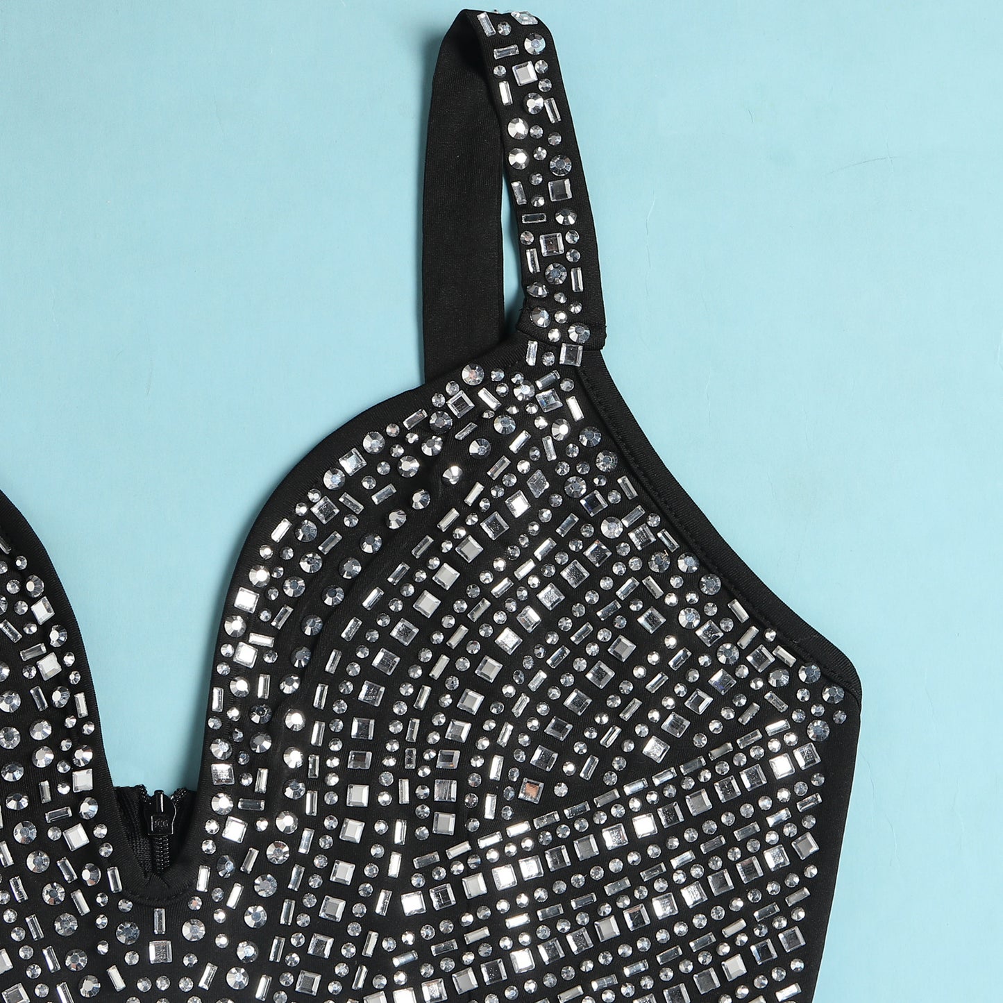 Women's See-through Deep V Rhinestone Jumpsuit Product information: Fabric name: milk Silk Color: white, black, red Sleeve type: sleeveless Pants length: trousers Size: S,M,L,XL,2XL Applicable Gender: Female Sleeve length: sleeveless Craft: collage/stitch