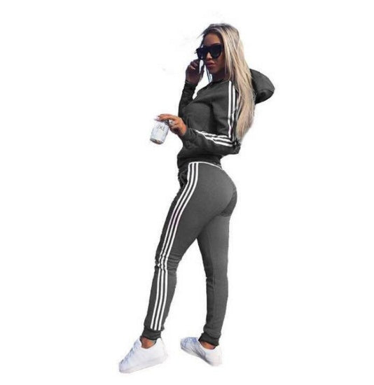 European And American Foreign Trade Women's New Sports And Leisure Suits Product information: Style: England pattern: Plain Style: Pants suit Top style: Fleece sweater Top sleeve length: Long sleeve Pants style: Straight pants Length: Trousers Popular ele