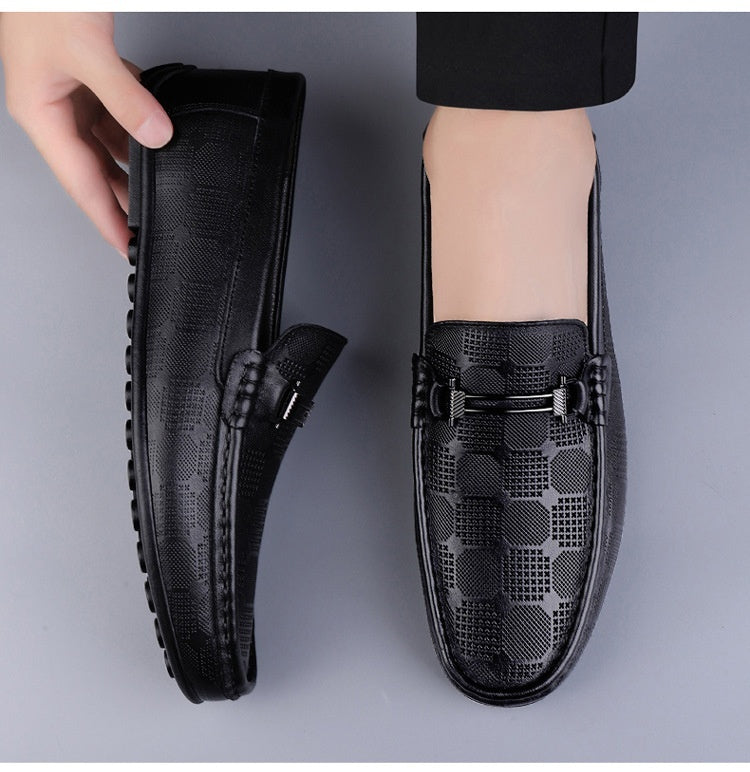 Business Casual First Layer Cowhide Leather Shoes Soft Leather Bottom Product information: Color: black, white Heel height: flat heel Socks length: low tube Sole craft: viscose shoes Sole material: rubber Popular elements: sewing thread Style: Casual Toe