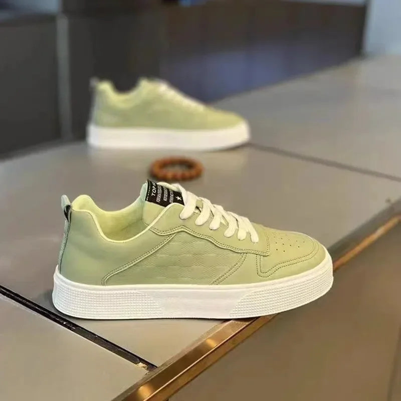 Fashionable And Comfortable Men's Leather Casual Shoes Product information: Function: Increase height Closing method: Lacing Size: 39 40 41 42 43 44 Pattern: Solid color Style: Casual Color classification: white, white, black, white, green Season: Spring
