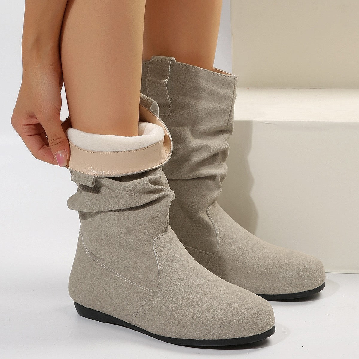 Round Toe Flat Boots Fashion Solid Color Suede Mid-calf Boot Winter Warm Shoes For Women Overview: Unique design, stylish and beautiful. Good material, comfortable feet. A variety of colors, any choice. Specification: Product Category: Fashion Boots Shoe
