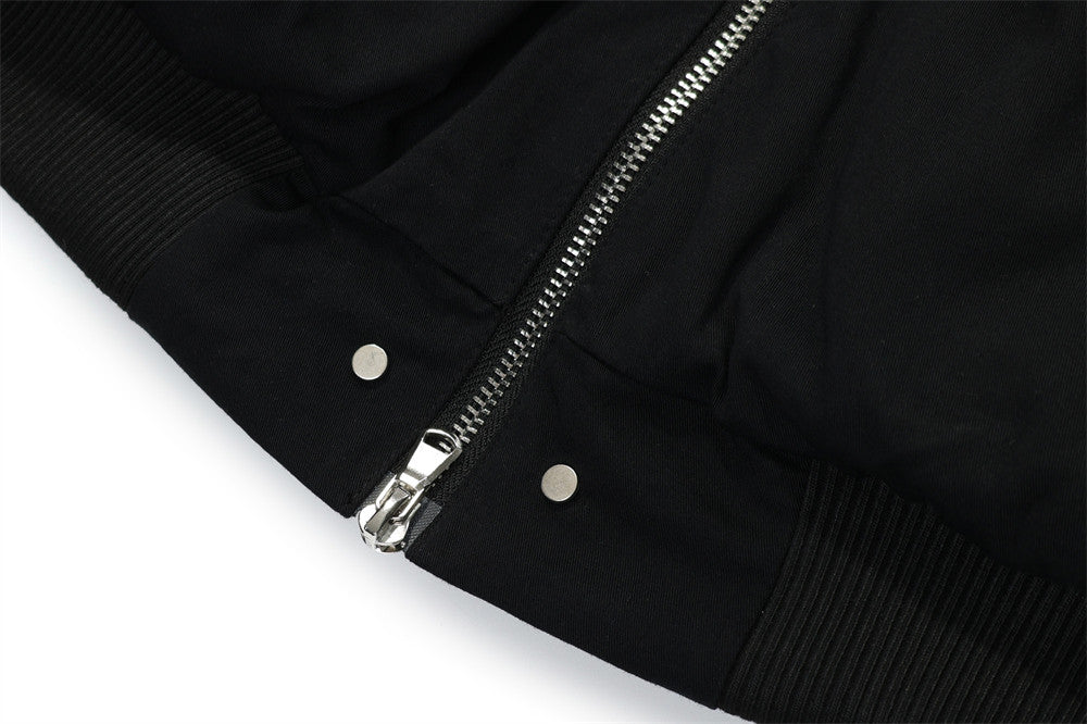 American High Street Baseball Uniform Men Product information: Color: black, gray green Suitable for people: Youth Size: M,L,XL Fabric name: Cotton Applicable scenarios: Leisure Applicable Gender: Male Size Information: Note: 1. Asian sizes are 1 to 2 siz