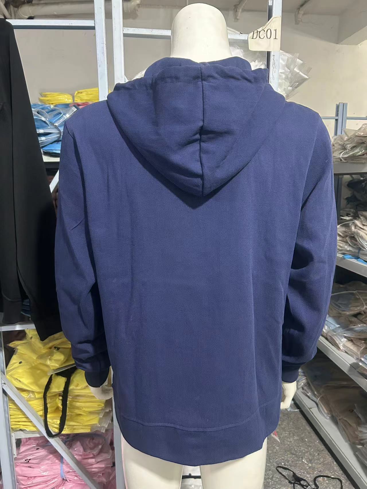 Retro Long-sleeved Sweater Fall Winter Men Product information: Pattern: solid color Color: black, navy blue Size: S,M,L,XL,XXL,XXXL Fabric name: cotton blend Applicable scenarios: Leisure Note: 1. Asian sizes are 1 to 2 sizes smaller than European and Am