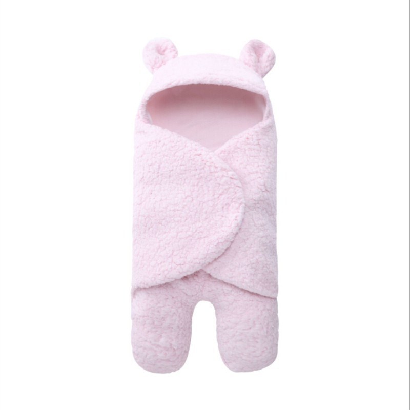 Baby Sleeping Bag Envelope for Newborn Baby Winter Swaddle Blanket Overview The first layer of flannel, not easy to fade, can not afford the ball, no lint, good warmth The second layer of imitation silk cotton, 200G imitation silk cotton, feel thick, incr