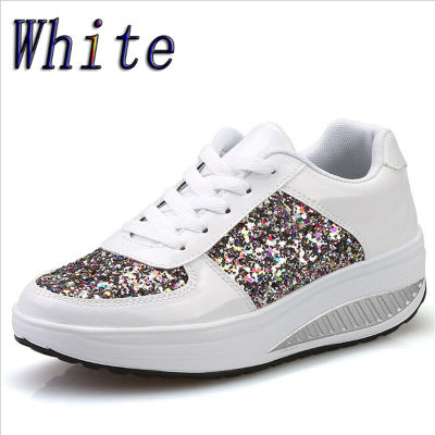 Sequin women's sneakers Upper material : canvas Sole material : other Applicable gender: female Upper height: high help Sole technology: vulcanized shoes Cortical features: cow split leather How to wear: Rear strap Popular elements: hollow Upper material: