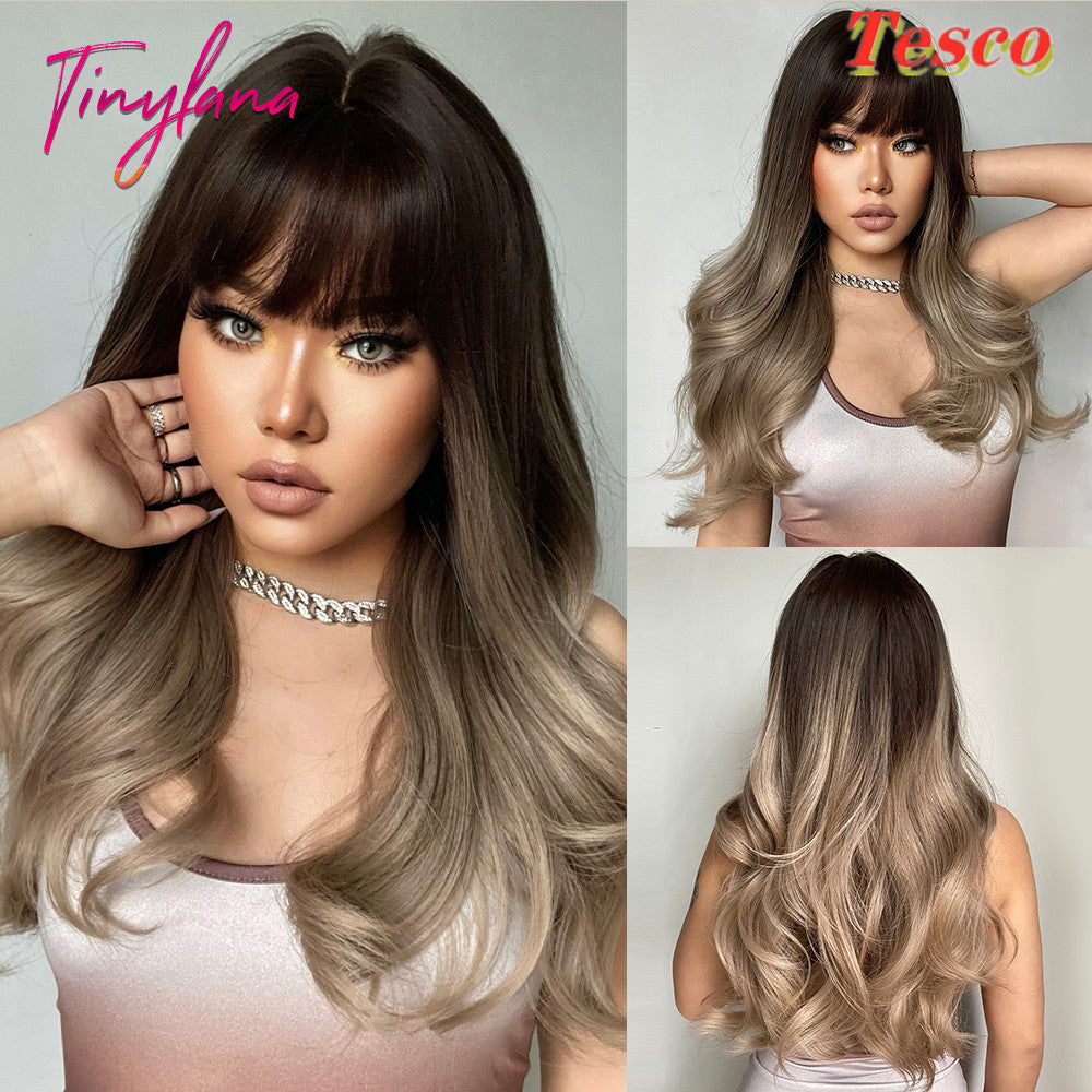 Women Wear Wavy Wigs Product information: Fake hair item: wig Style: Sweet and cute Hair material: high temperature silk wig Classification of fringe: oblique fringe Wig hair: Long black waves, long curls Cosmetic Features: Easy to wear Applicable to: Lad