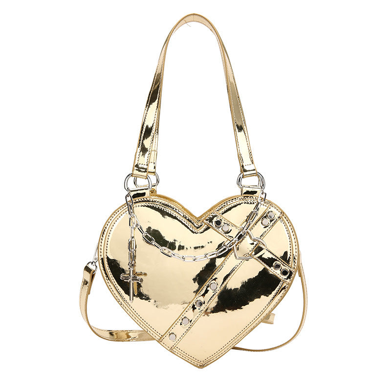 Chain Heart-shaped Bags Large Capacity Love Shoulder Bag For Women Valentine's Day Product information: Lining texture: polyester cotton Color: black, gold, silver, pink Outer bag type: Three-dimensional pocket Hardness: medium hard Material: PU Suitcase