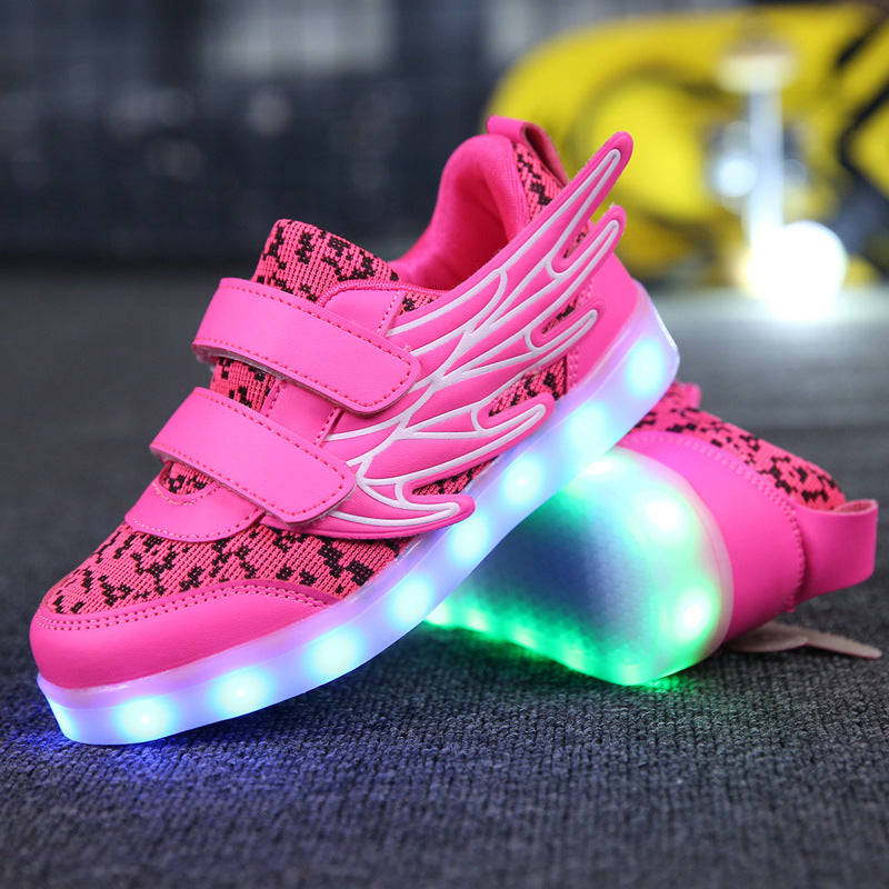 Children's Shoes Led Light Shoes Children's Wings Light Shoes Usb Charging Colorful Luminous Shoes Casual Light Shoes Product description Note: 1.Switch hidden inside shoes, it nearby the USB port, you can press it to fix the shoe on one color, or flashin