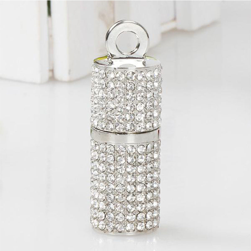 Crystal cylinder lipstick USB flash drive Data transfer rate: 13 (MB/s) Maximum read speed: 20 (MB/s) Maximum write speed: 15 (MB/s) Interface: USB 2.0 Shell material: metal Memory capacity: 8GB Color classification: red Capacity: 4 gb, 8 gb, 16 gb, 32 gb
