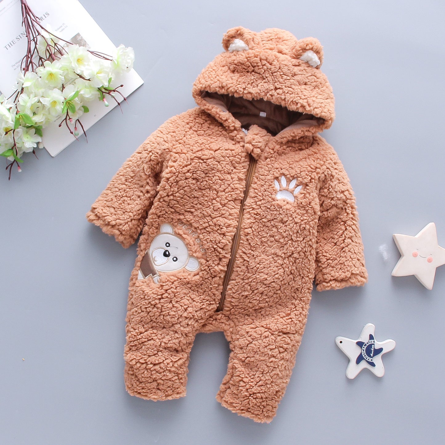 Winter Baby Boy Girl Romper Cotton Clothes Product Details: Fabric: Cotton Applicable gender: unisex Color classification: White Brown Khaki Safety class: Class A Material Composition: Cotton 80% Polyester 20% Size Information: Reference height: 66cm 73cm