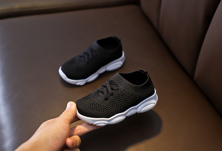 One foot lazy shoes Applicable age: children Applicable gender: male Sole material: non-slip rubber Upper material: fabric Color; white, black, pink, gray Size: inner length 13cm, inner length 13.5cm, inner length 14cm, inner length 14.5cm, inner length 1