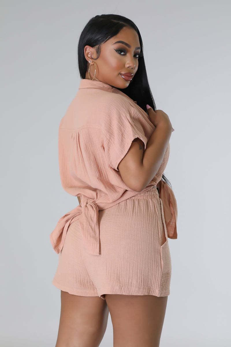 Solid Casual Shorts Two-piece Set Product information : Technology: collage/splicing Main fabric composition: cotton Color: orange, pink, white, green, yellow, light green. Content of main fabric: 70% (inclusive) -80% (exclusive) Size Information: Size: S