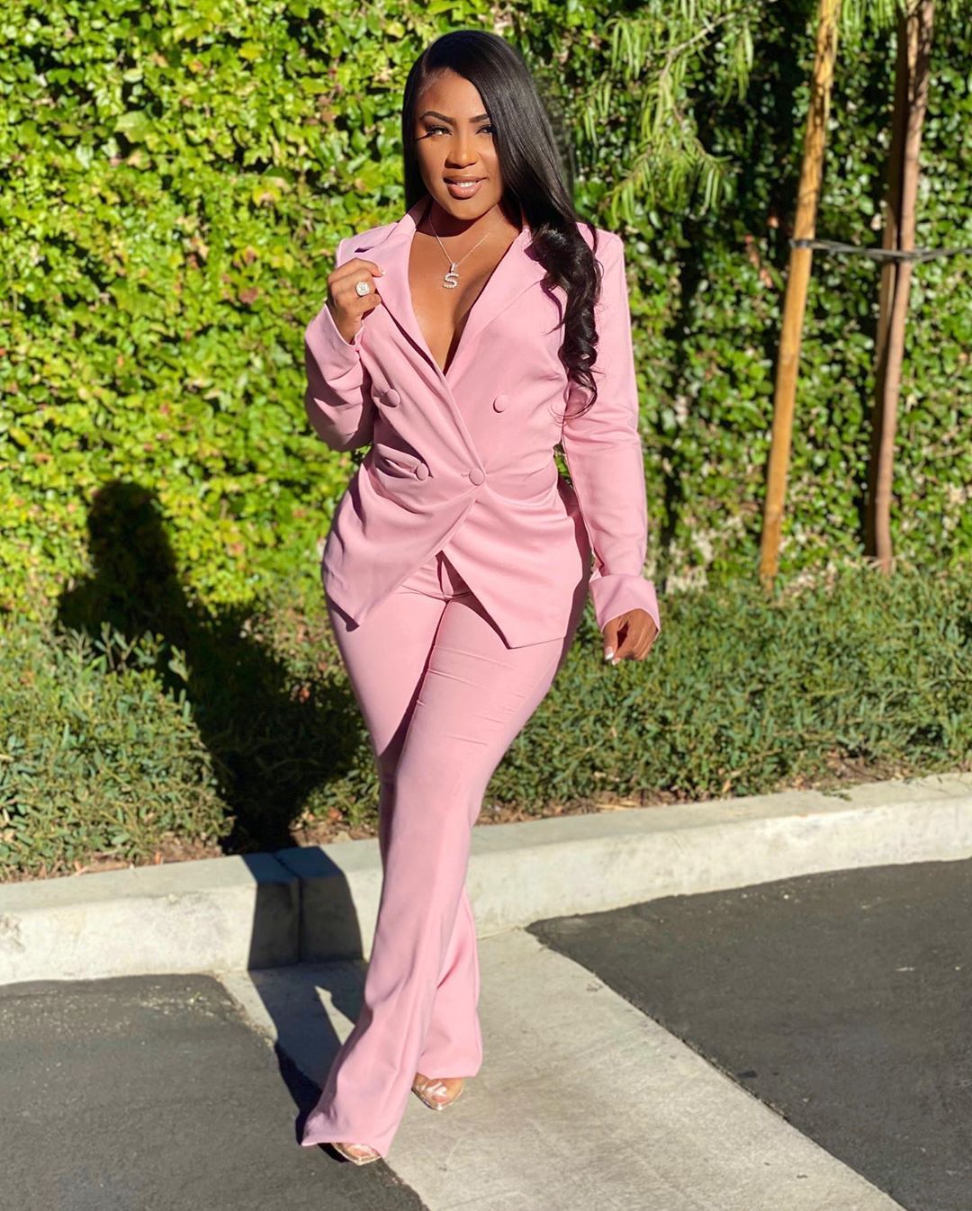 New Fashion Casual Suits For Autumn And Winter Product information: Material: Polyester Style: casual Features:Slim fit, long sleeves, solid color Colour: pink, yellow, red, cyan, blue Size Information: Note: 1. Asian sizes are 1 to 2 sizes smaller than E
