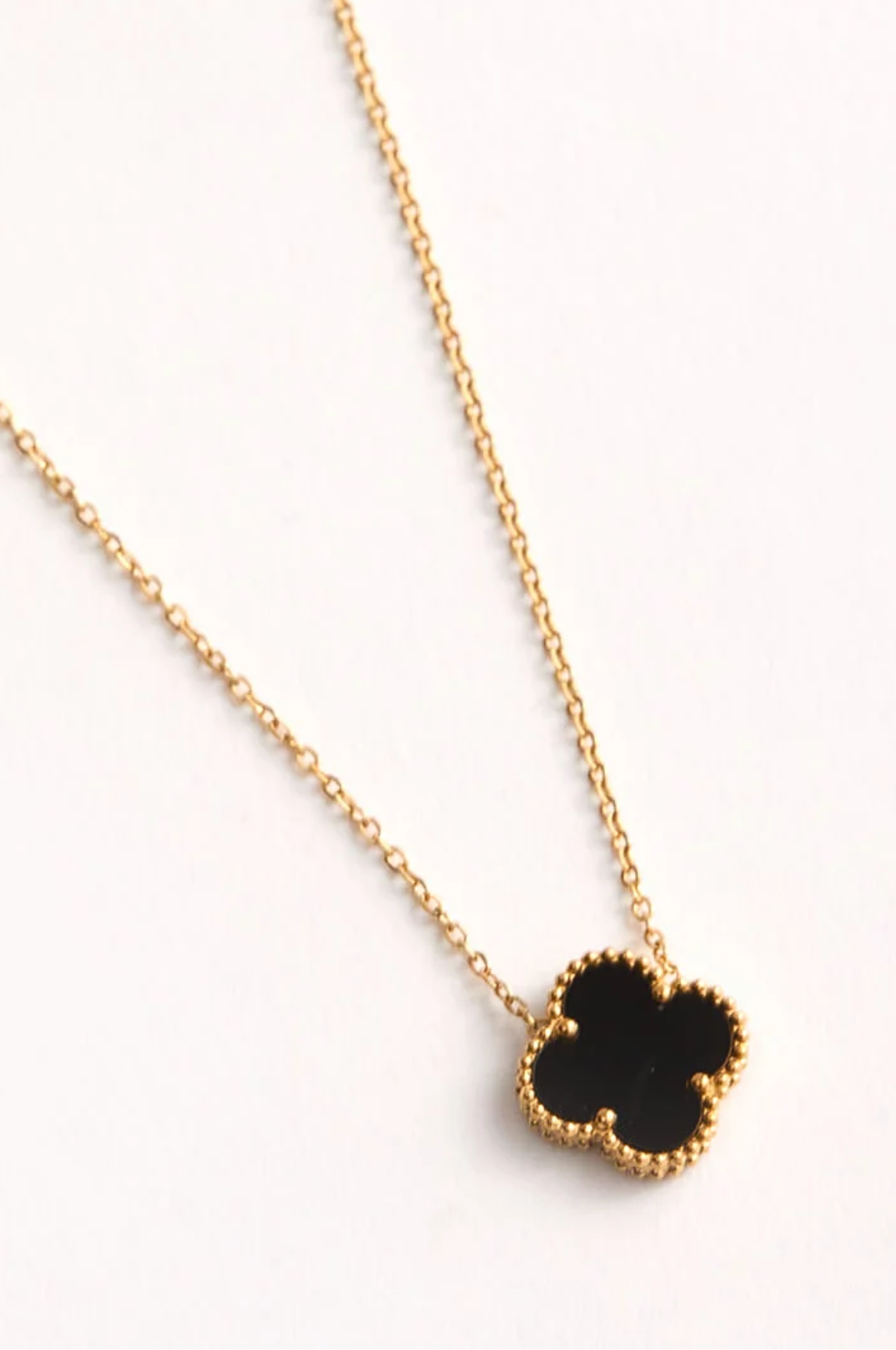 Clover Necklace Discover timeless elegance with our Clover Necklace, a beloved bestseller available in an array of captivating colors. This exquisite piece redefines luxury, offering affordability without compromise. Crafted with meticulous attention to d