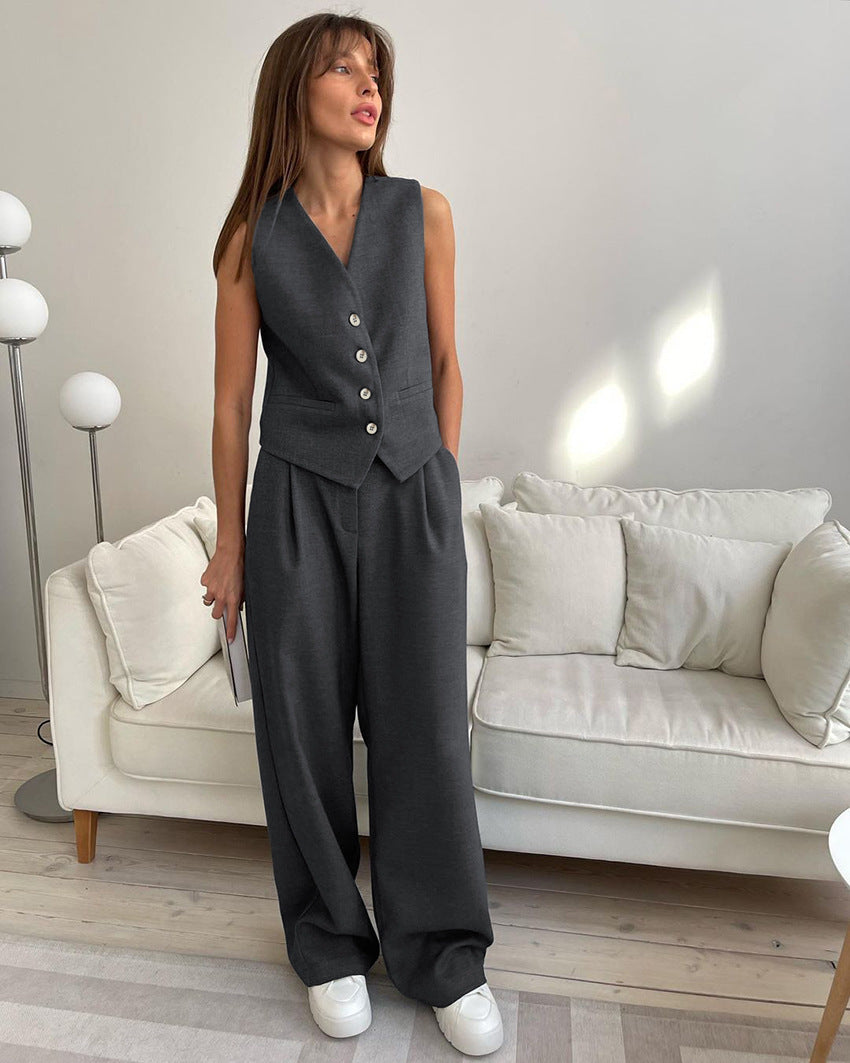 Summer New Vest Suit Pants Suit Product information: Pattern: solid color Fabric name: Rayon Sleeve type: sleeveless Pants length: trousers Main fabric composition: Polyester (polyester fiber) Size: S,M,L Size: Note: 1. Asian sizes are 1 to 2 sizes smalle