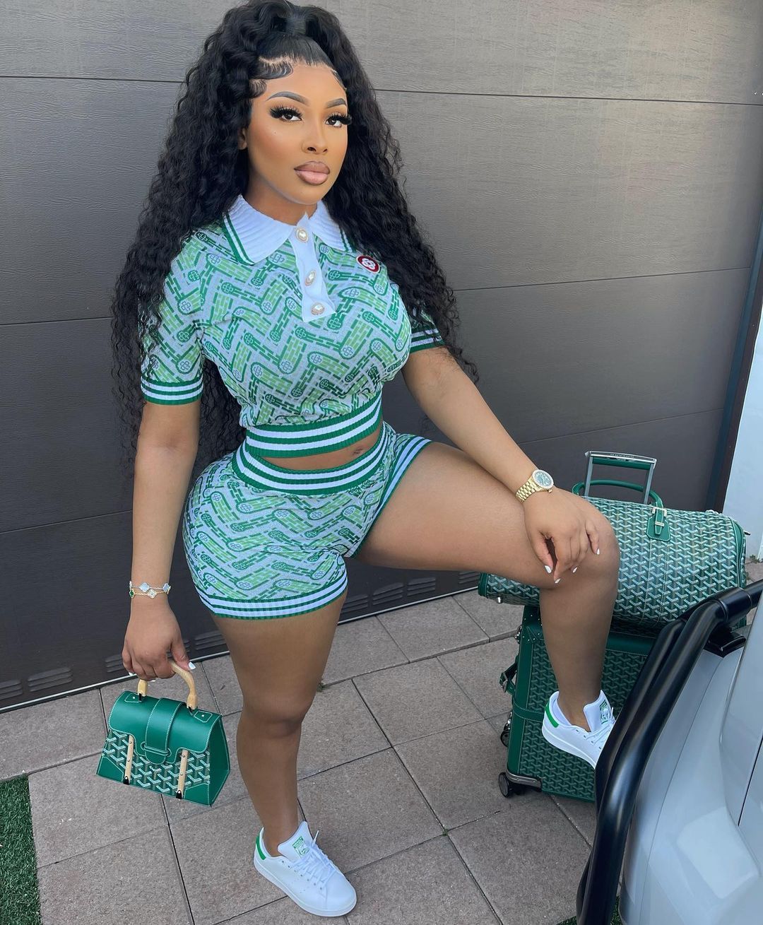 Abstract Retro Casual Patchwork Rib Short Sleeve Shorts Set Product information: Pattern: Geometric pattern Fabric name: Polyester Color: Picture color Size: S,m,l,xl,xxl, xxl,xxxxl,xs Style type: Street hipster Popular elements: Exposed navel Craft: Prin