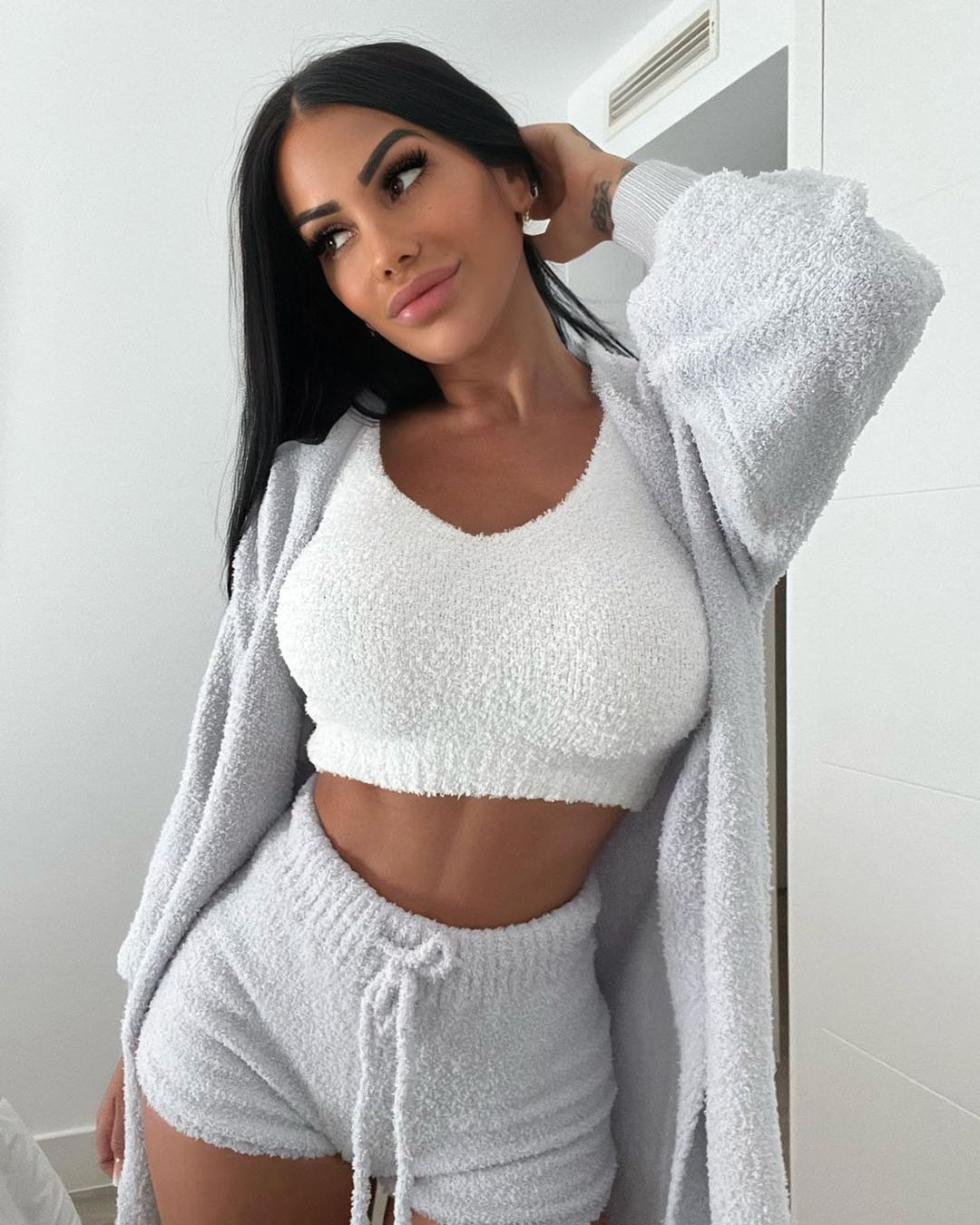 Cozy Lounge Set Introducing our Cozy Lounge Set – where comfort meets style for an unparalleled lounging experience! Elevate your wardrobe with this popular collection designed for those who appreciate a perfect blend of relaxation and fashion. Comfortabl