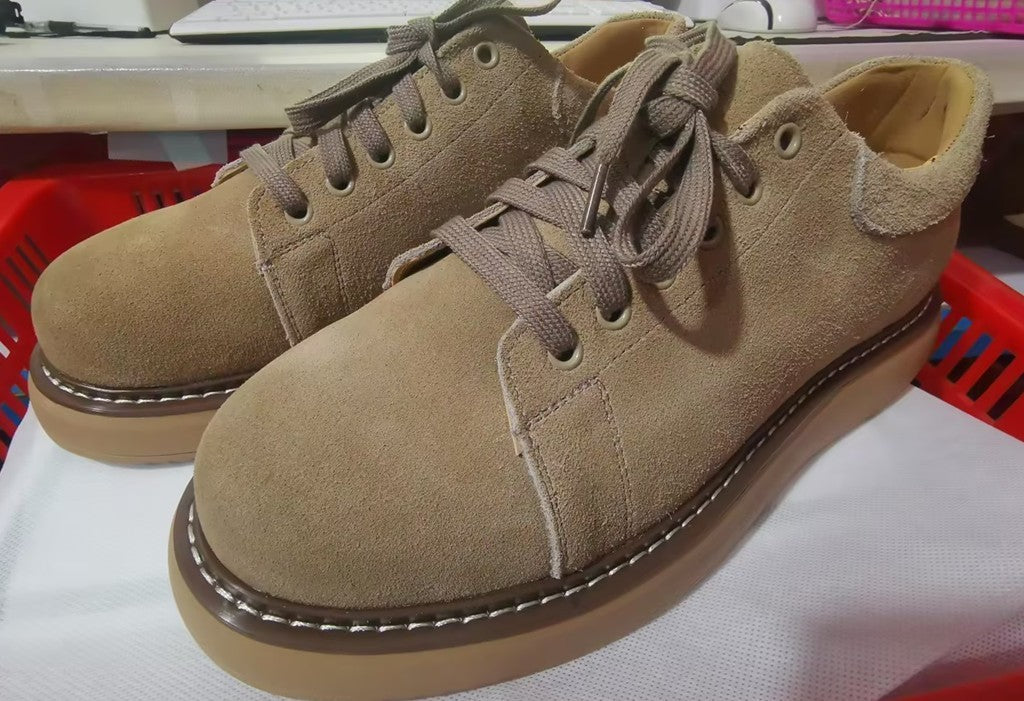 Suede Retro Workwear Shoes For Men Product information : Function: increase Insole material: artificial leather Boot tube material: suede Color: camel (round shoelaces), khaki Size Information: Size: 38,39,40,41,42,43,44 Packing list: A pair of shoes Sued