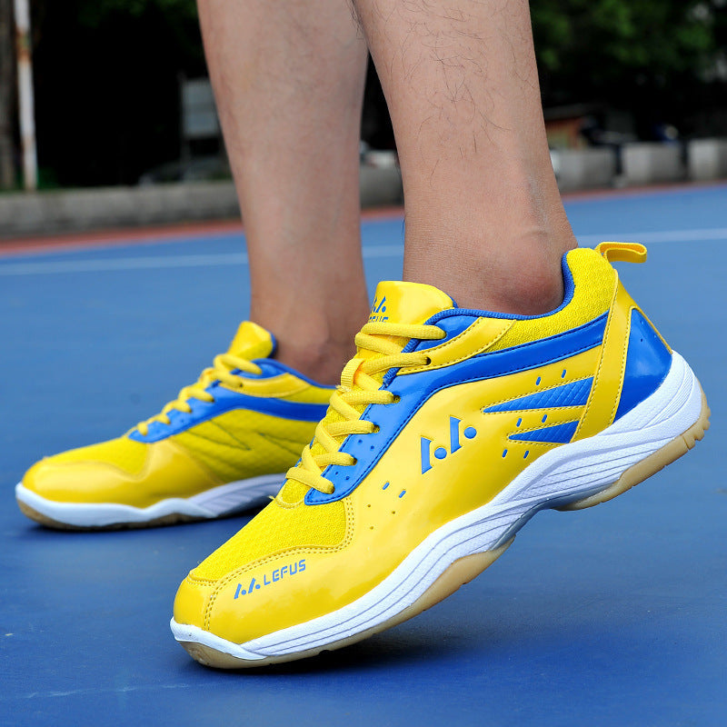 Badminton Shoes Men And Women Training Shoes Sports Running Shoes Overview: Unique design, stylish and beautiful. Good material, comfortable feet. A variety of colors, any choice. Specification: Fashion element: Graffiti Upper material:Crystal Sole materi