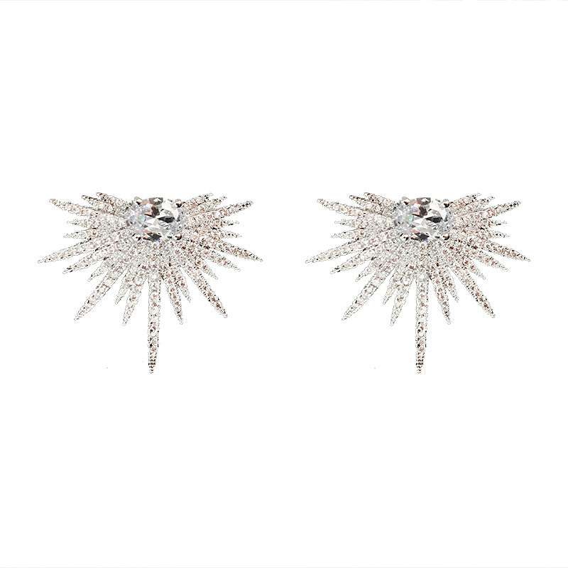 Silver Needle Luxury Net Red Tide Zircon Stud Earrings Atmospheric Fashion Product information: Material: Copper Style: Women's Style: Eight-pointed star Treatment process: zircon Color: Silver Needle-Zircon Eight-pointed Star Package Contents: Copper ear