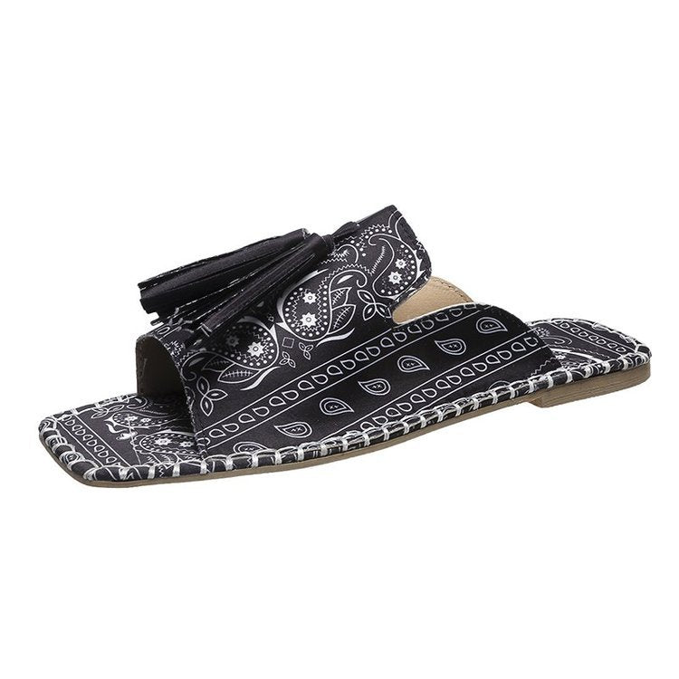 Women's Fringed Colorblock Square Toe Flat Sandals Product Details: Product Category: One Font Popular elements: tassel Color: white, red, blue, black Sizes: 35,36,37,38,39,40,41,42,43 Closure method: set of feet US EUR UK AUS JPN KOR 5 35 2,5 3.5 21 228