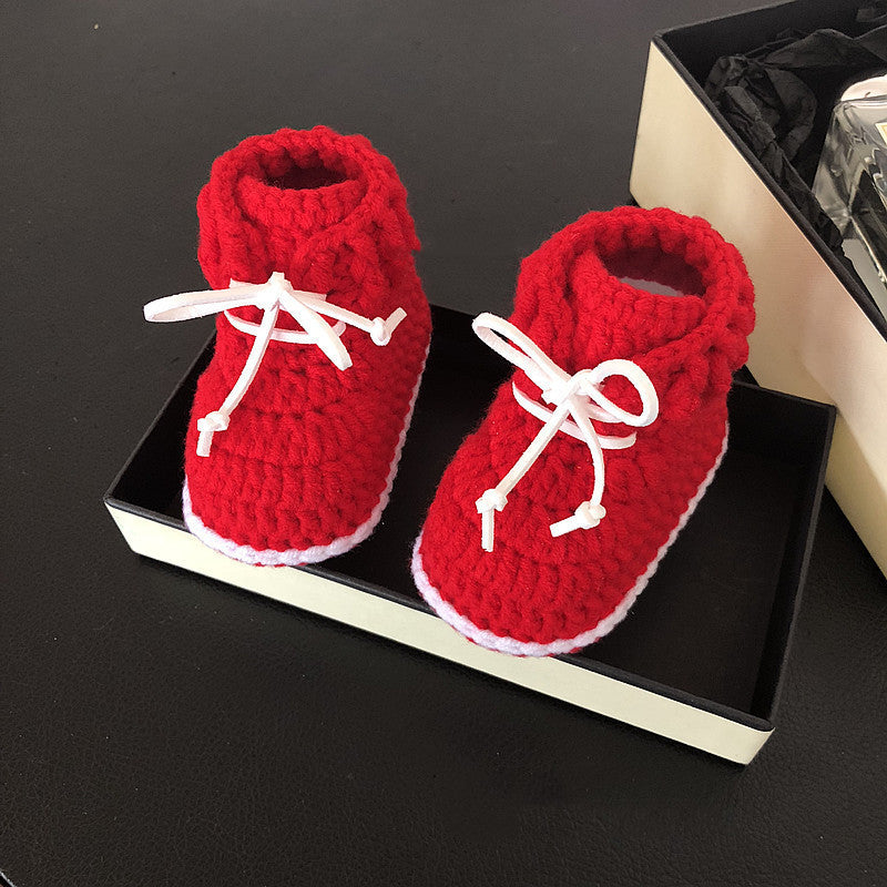 Hand-Woven Baby Shoes, Baby Shoes For Men and Women Product information: Main fabric composition: Regenerated cellulose fiber 9 cm full moon 10 cm March June 11 cm July September 12 cm October December Hand-Woven Baby Shoes, Baby Shoes For Men and Women P