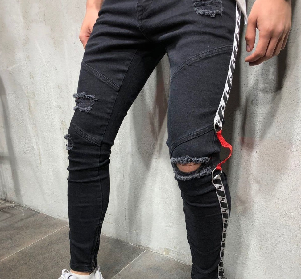 Shredded feet jeans Style: pencil pants / pants Pants type: tight type Special process Length: trousers Waist type: middle waist Pants placket: zipper opening Thickness: Thin section Fabric name; cowboy Main fabric composition: cotton Content of main fabr