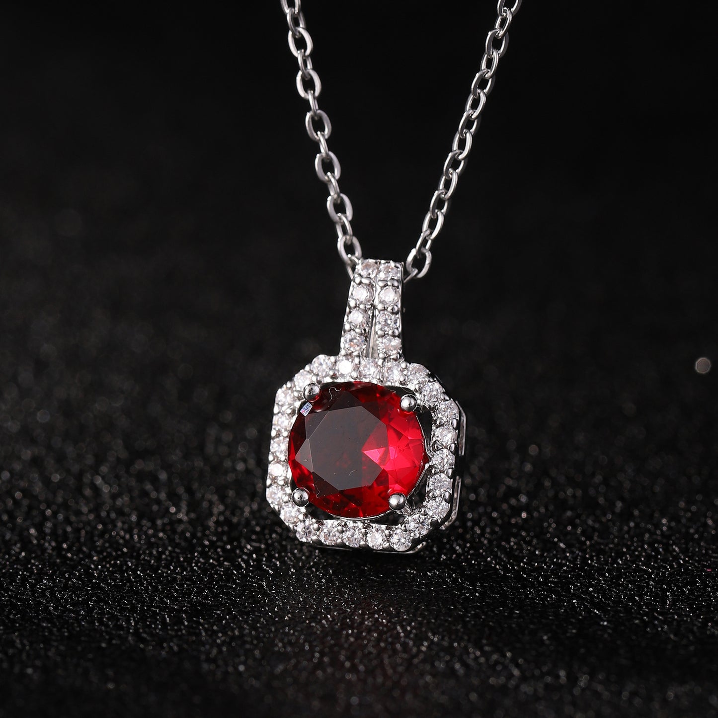 Perfume Bottle Pendant Necklace Women's Full Diamond Product information: Treatment Process: inlaid zircon Color: white, green, purple, golden yellow, sapphire blue zirconium, Lake blue, light blue zirconium, Ice Flower light blue, pink, ice pollen zircon