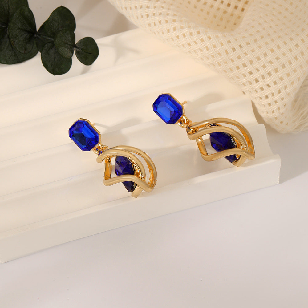 Retro Creative Fashion Emerald Women's Stud Earrings Product information: Treatment Process: KC gold Color: WCC002,WCC002-2,WCC002-3,WCC002-4,WCC002-5 Applicable population: Female Material: Alloy Popular elements: Irregular Packing list: Stud the earring