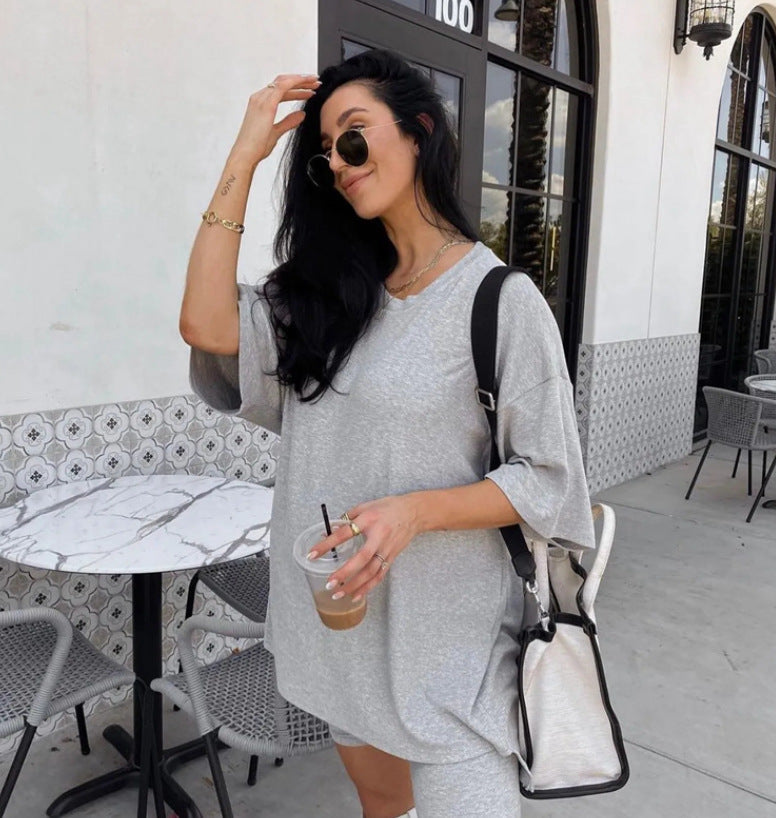 Loose Plus Size Women's Clothing Leisure Homewear Suits Product information: Fabric name: Polyester Color: dark gray, Rouge, beige, dark blue, black, dark brown, yellowish green, light gray Pants length: fifth pants Applicable Gender: Female Process: Prin