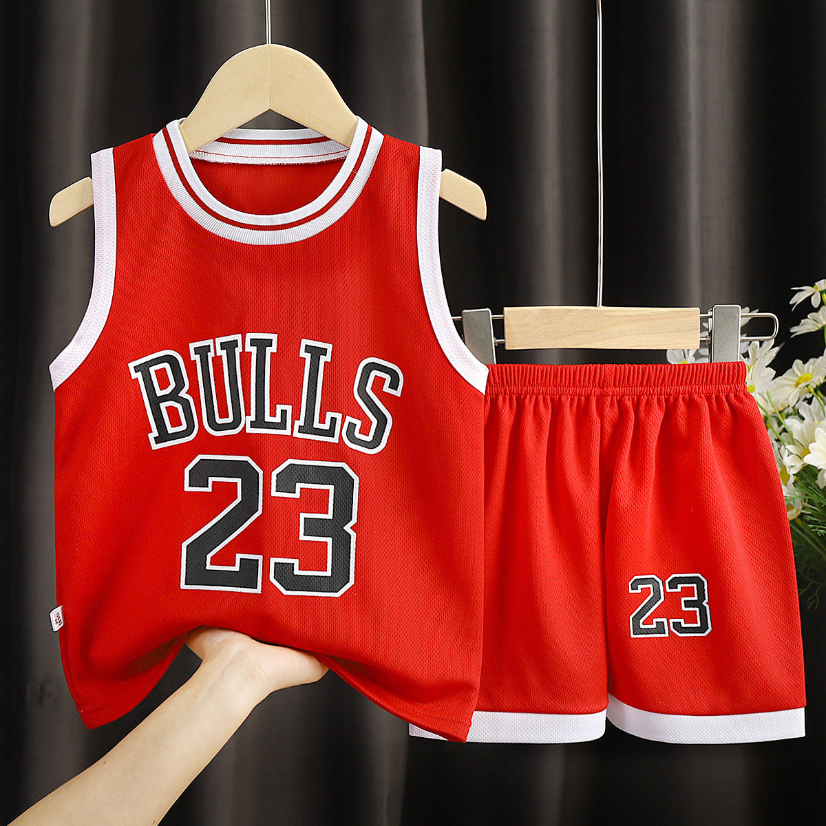 Children's Clothing Sports Basketball Wear Children's Clothing Boys' Suit Product information: Color: white, yellow, red, black, dark blue Gift Box content: Clothing Suitable height: 90cm,100cm,110cm,120cm,130cm,140cm,150cm,160cm Suit type: blouse and pan