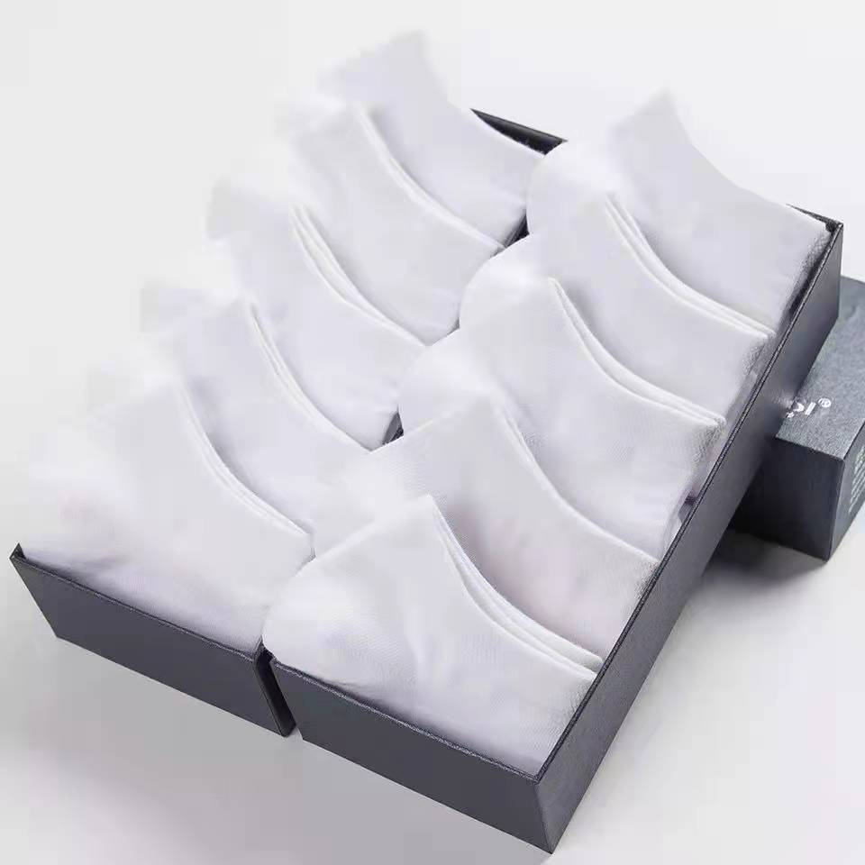 Solid Color Men's Black And White Grey Ship Socks Product Introduction: Fabric name: blended Boneless sewing: Yes: manual boneless sewing head Function: invisible, sweat absorption, anti-friction Applicable gender: male/female Size: One Size Packing list: