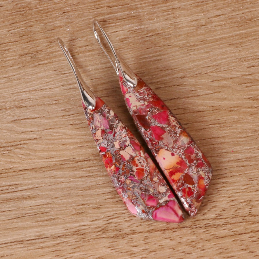 Bohemian Emperor Stone Geometric Pendant Earrings Product information: Color: Shoushan gold, shoushan silver, green gold, green silver, orange gold, orange silver Applicable people: Women Material: Emperor stone Shape: Geometric Popular elements: Tassel,