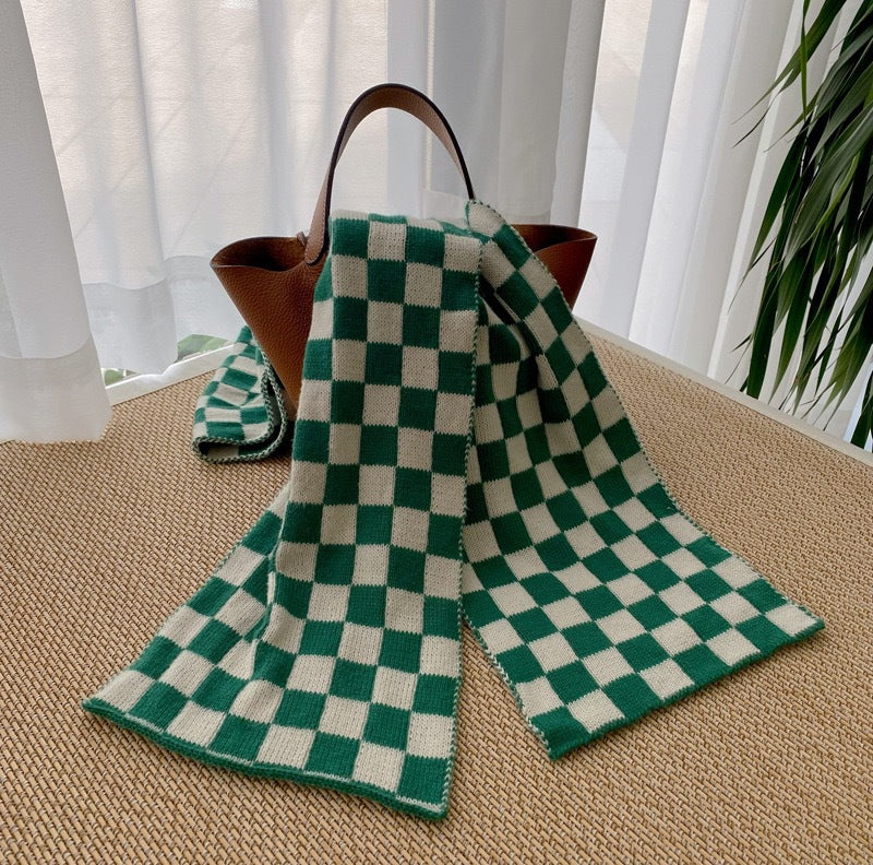 Houndstooth And Wave Pattern Print Scarf Women's Winter Korean Style Fashion Versatile Knitted Double-sided Warm Woolen Scarf Product information: Material:Polyester Style:Fashion Simple Features:Warm Color:Picture color Packing list: Scarf*1 Product Imag