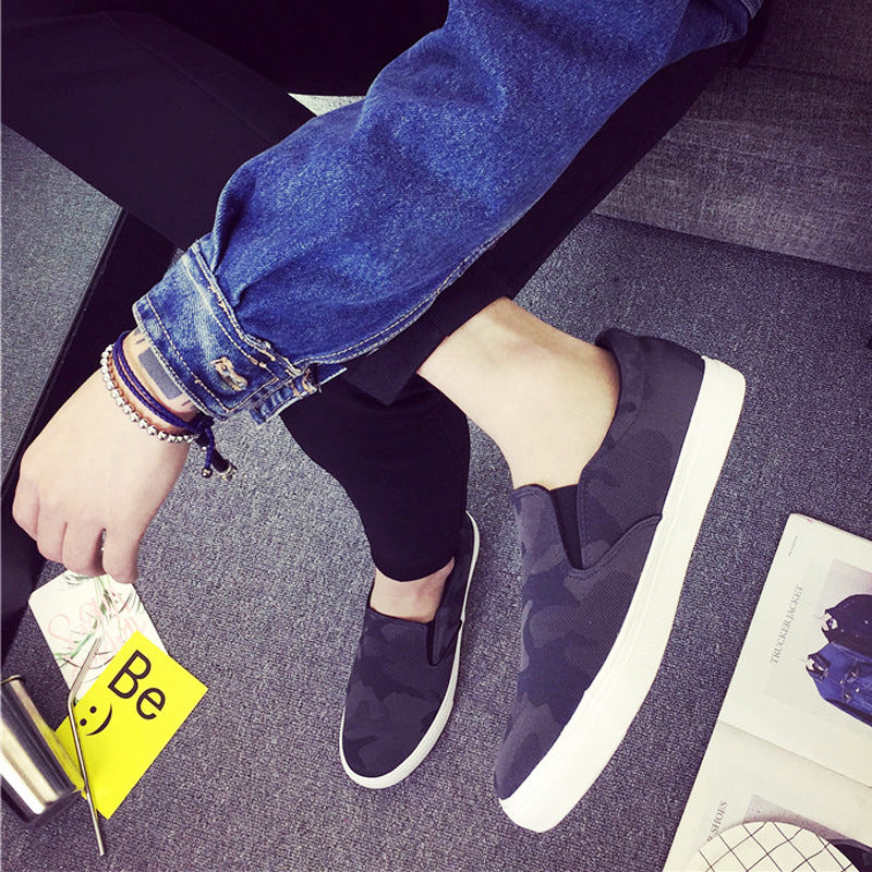 Camouflage Canvas Shoes Men's Shoes Slip-on Lazy Shoes Product information: Style: Casual Function: Breathable Applicable gender: male pattern: plain Upper material: canvas Sole Material: Rubber Inside material: mesh Size information: size: 39,40,41,42,43