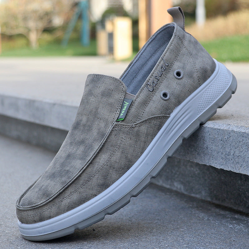 Breathable Comfortable Soft Bottom Men's Cloth Shoes Slip-on Product information: Pattern: solid color Applicable sports: Hiking Lining material: Cotton Upper height: low top Heel height: low heel (1-3CM) Heel shape: flat heel Sole craft: injection moulde