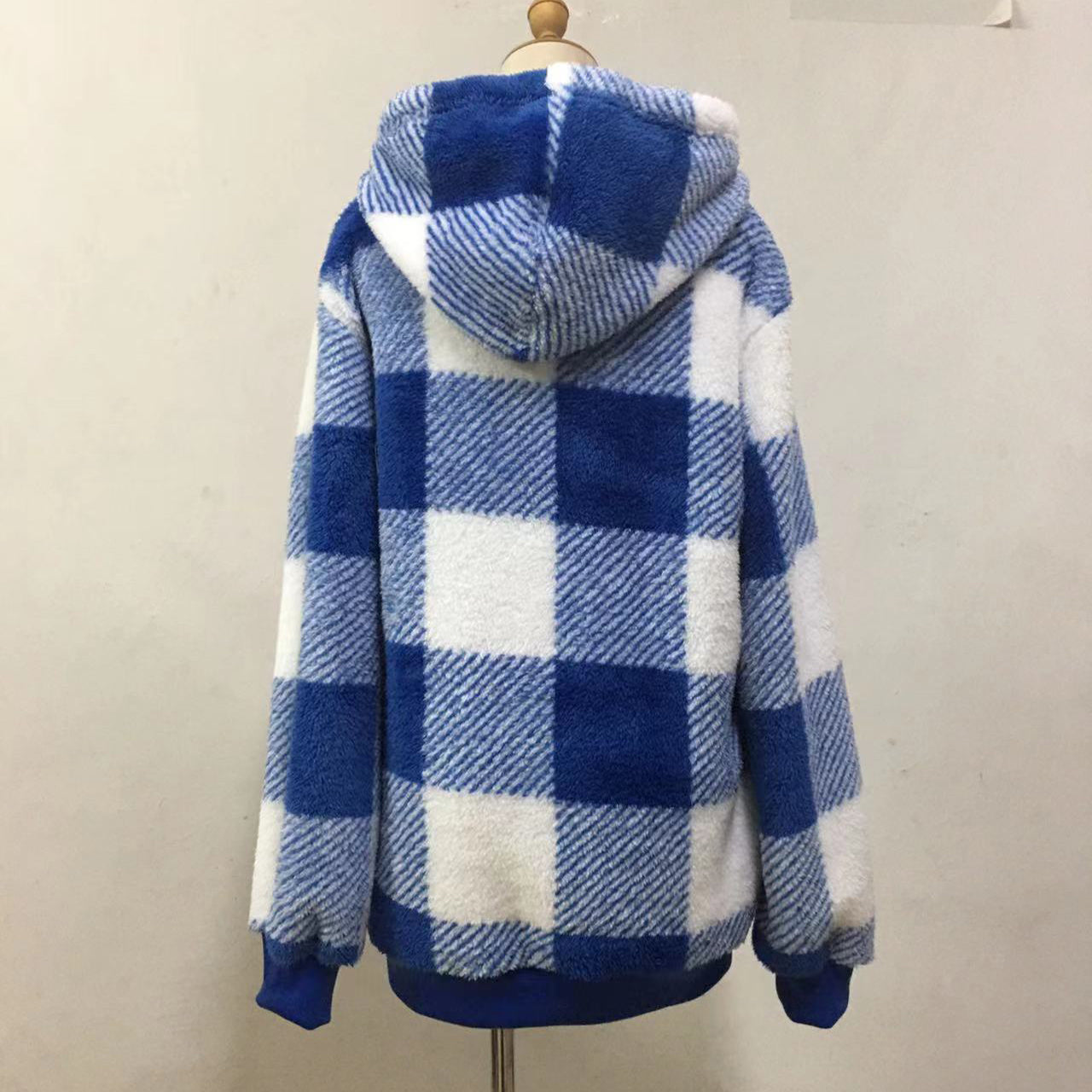 Fashion Plaid Hooded Sweatshirt With Pockets Casual Zipper Plush Tops For Womens Clothing Product Information: Fabric name: Plush Main fabric composition: polyester (polyester fiber) Pattern: Solid color Thickness: Thick Style: Head cover Combination form