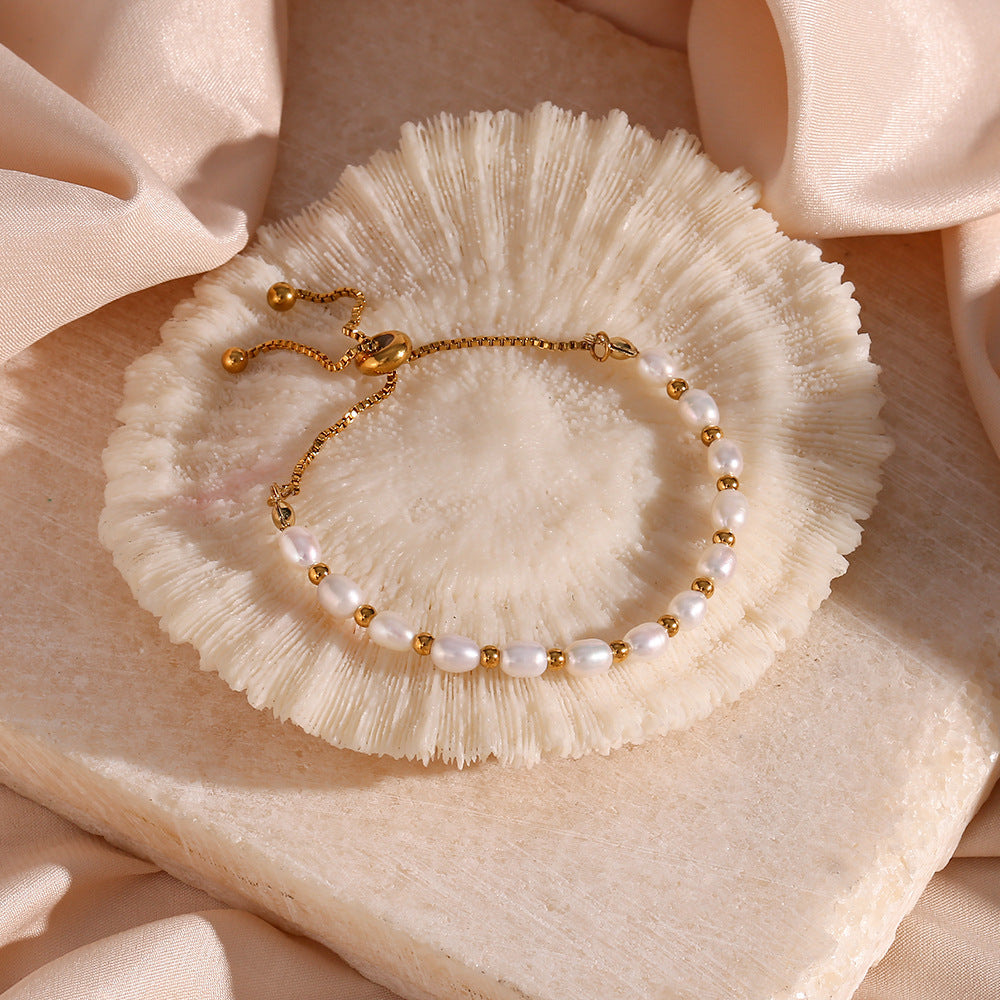 Stainless Steel Plated 18k Freshwater Pearl Spacer Beads Drawstring Bracelet Product information: Material: stainless steel, pearl Treatment process: surface finishing, vacuum electroplating in the furnace Features: Waterproof, anti rust, anti allergic Pa