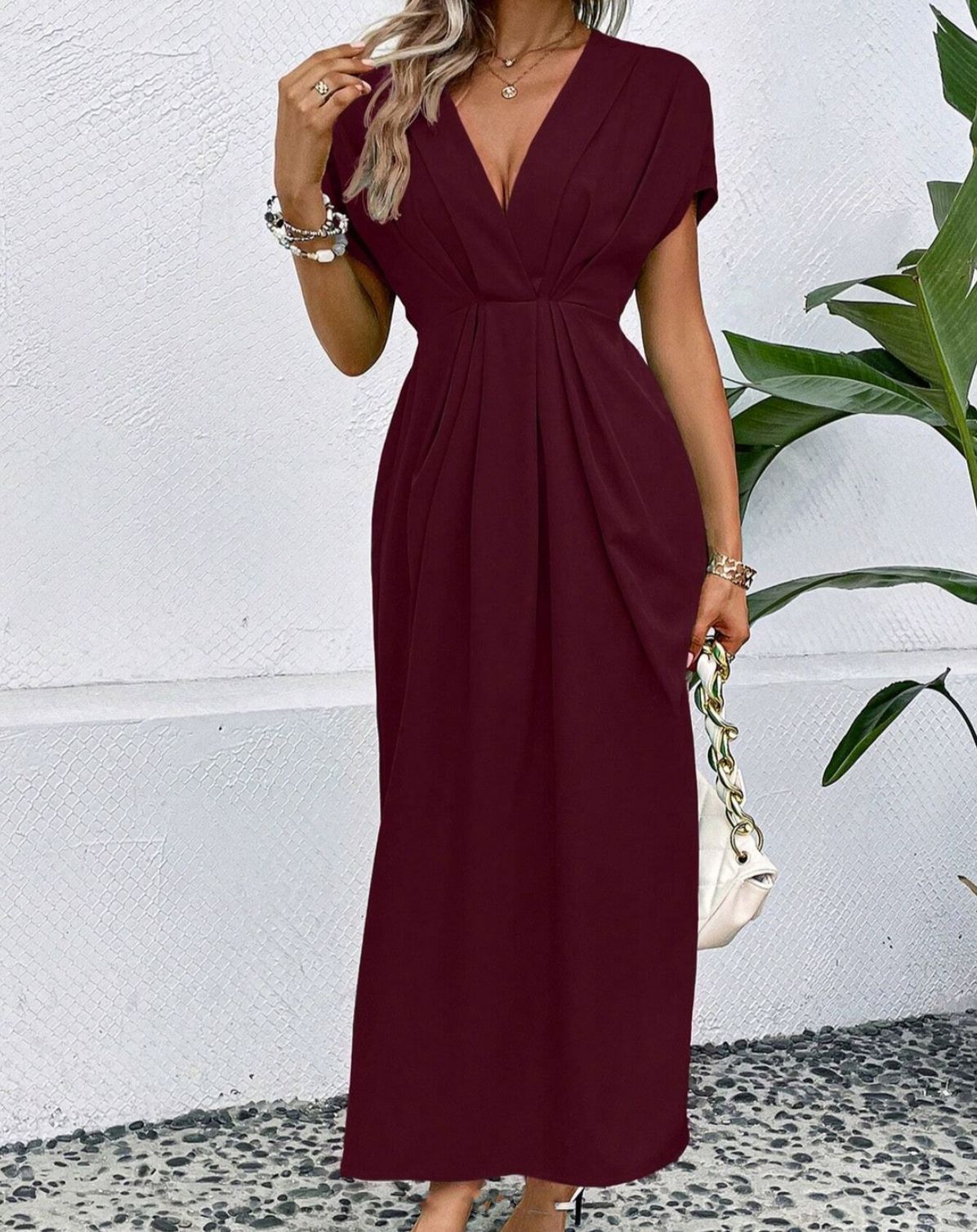 Solid Color Deep V Shoulder Sleeve Folding Elastic Waist Long Dress Product information: Color: black, red, yellow, apricot, green, blue, navy blue, reddish brown Waist type: elastic waist Size: S,M,L,XL,2XL,3XL,4XL Style type: temperament commute Combina